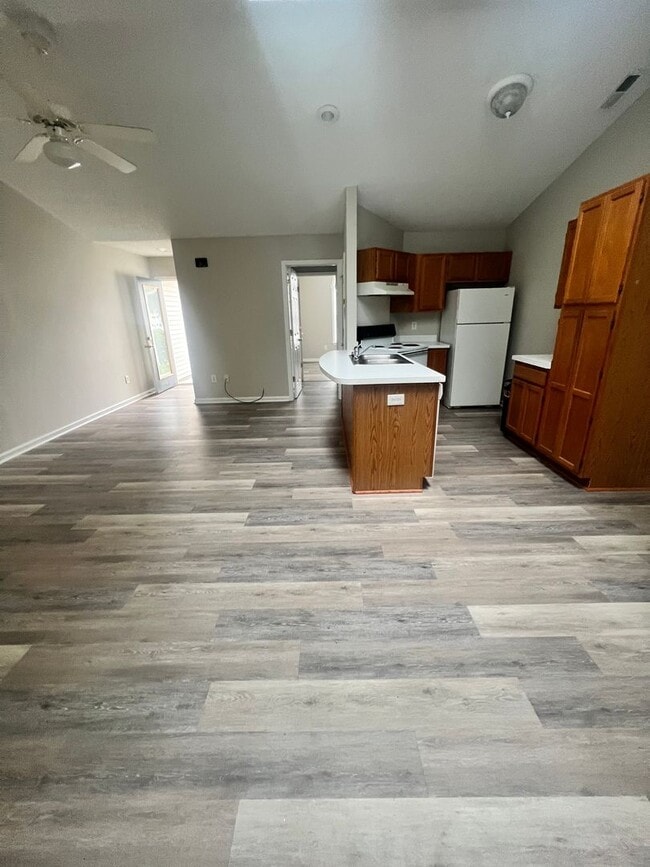 Photo - Two Bedroom Two Bath