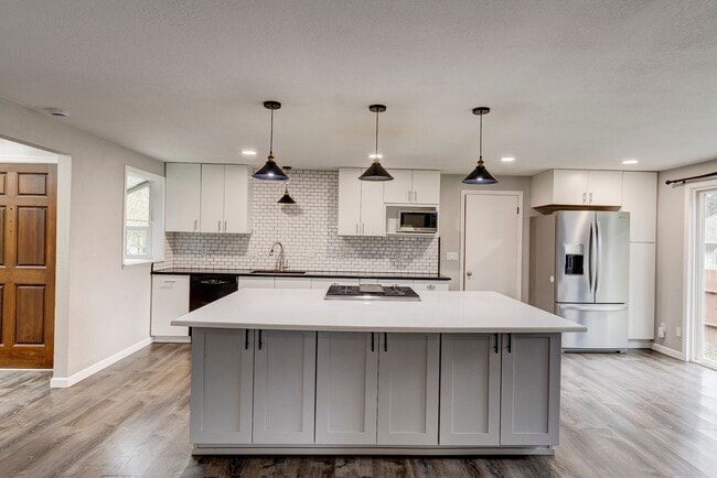 Photo - Spacious 3 Bedroom 2 Bath in desirable neighborhood