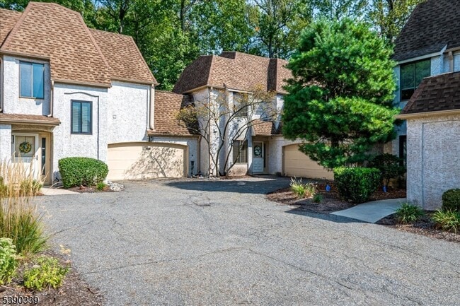 Photo - 130 Park Gate Dr