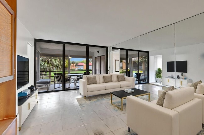 Photo - 11255 Green Lake Dr Unit 202