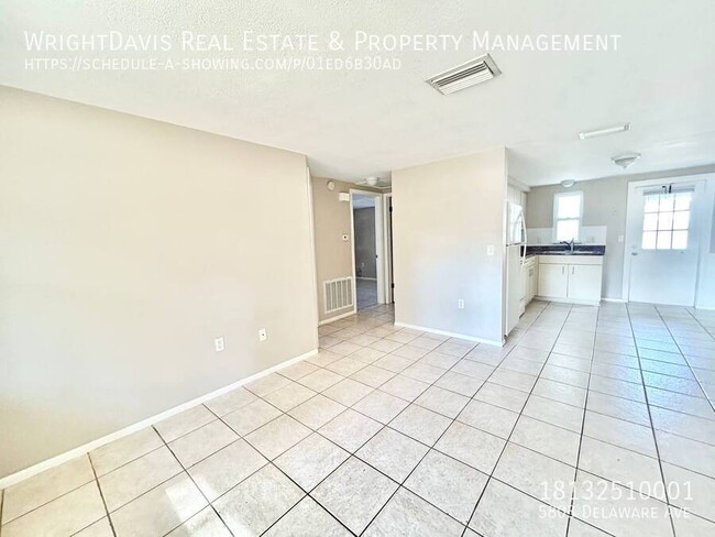 Photo - 5803 Delaware Ave