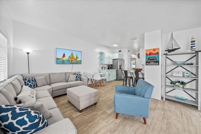 Photo - 215 Jefferson Ave