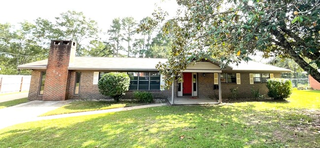 Pinehurst Subdivision POOL!!!! - Pinehurst Subdivision  POOL!!!! House