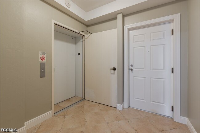 2745 First St Unit 1406
