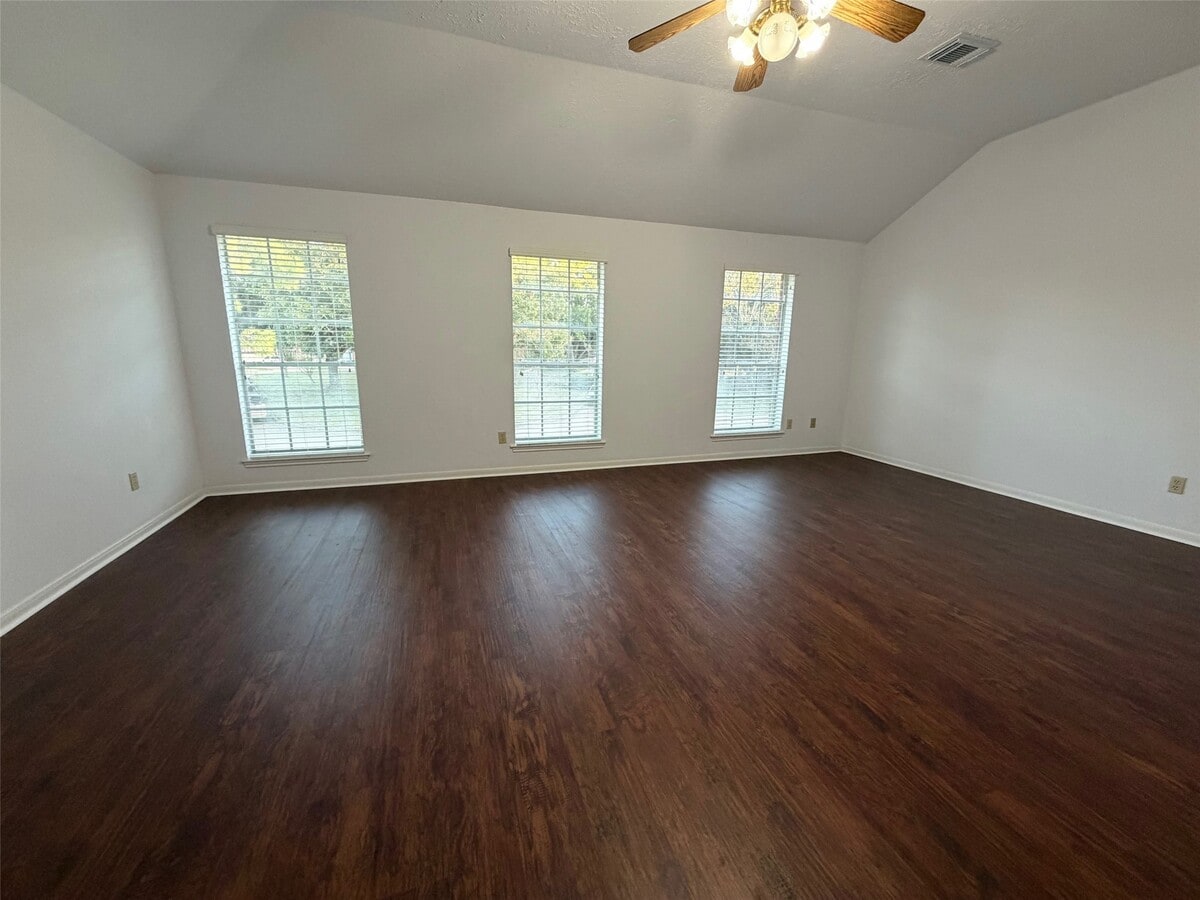 Photo - 2226 Mill Creek Dr