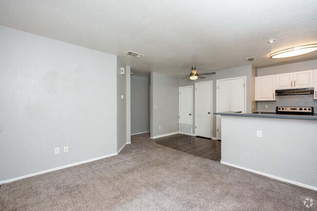 2BR, 2BA - 850SF - Dining Room
