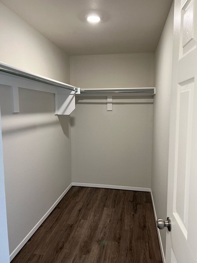 Photo - 900 W Tanner Dr