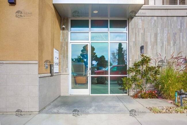 Photo - LUXURY 2 Bedroom with AC and Washer/Dryer, DOWNTOWN CARLSBAD VILLAGE