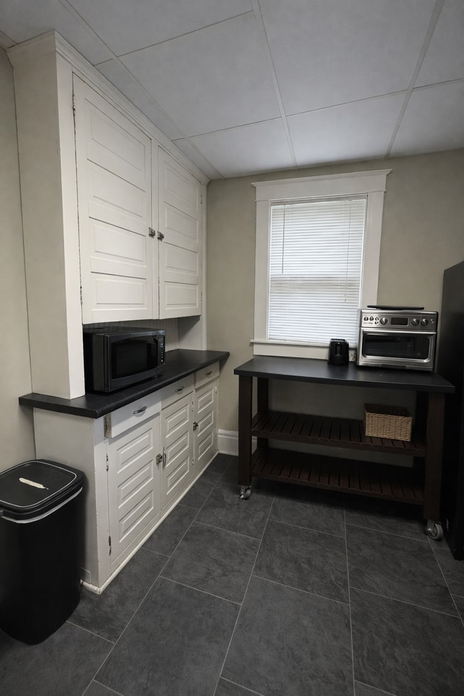 Photo - 3 bed 1 bath near UWEC!