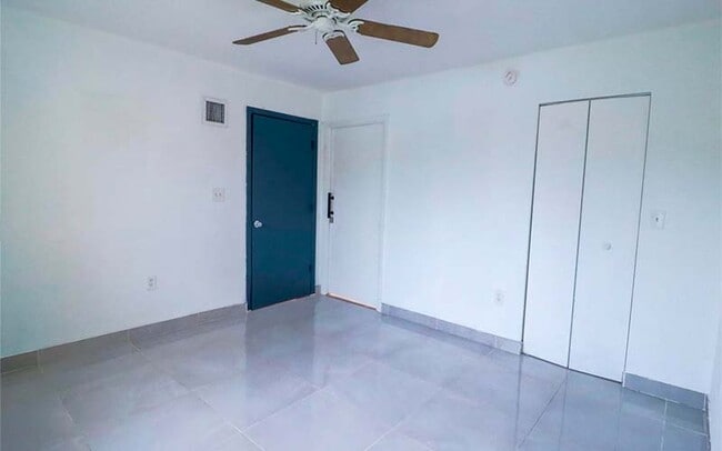 Photo - 14010 NE 3rd Ct Unit #1