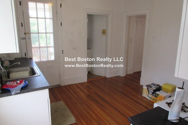 Photo - 63 Dana St Unit 11