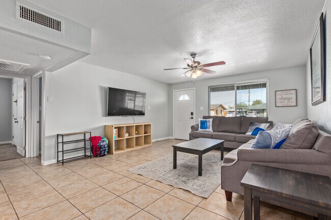 Photo - 2031 E Orange St.