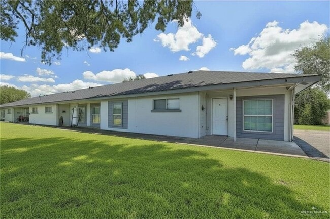 Building Photo - 15 Valley View Dr Unit B1