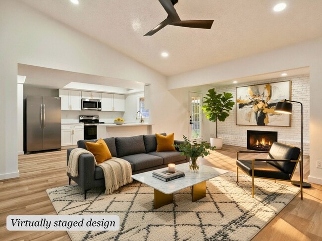 Photo - 709 Brookview Dr