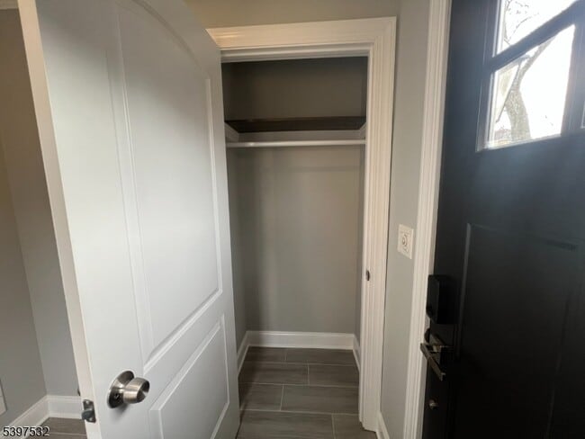 Photo - 20 Van Dyke Pl