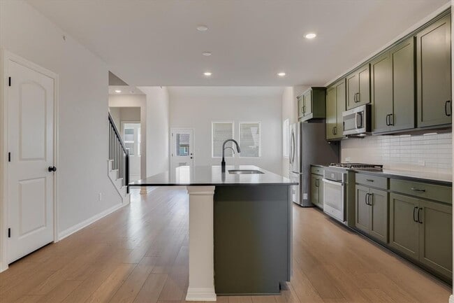 Photo - 168 Kings Cyn Dr