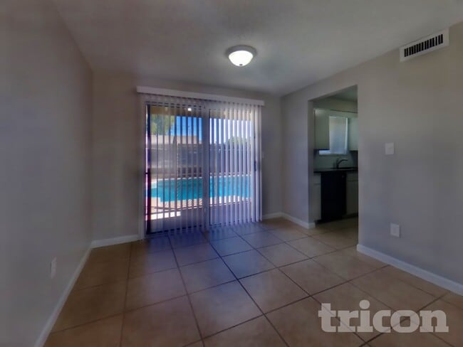 Photo - 3830 W Royal Palm Rd