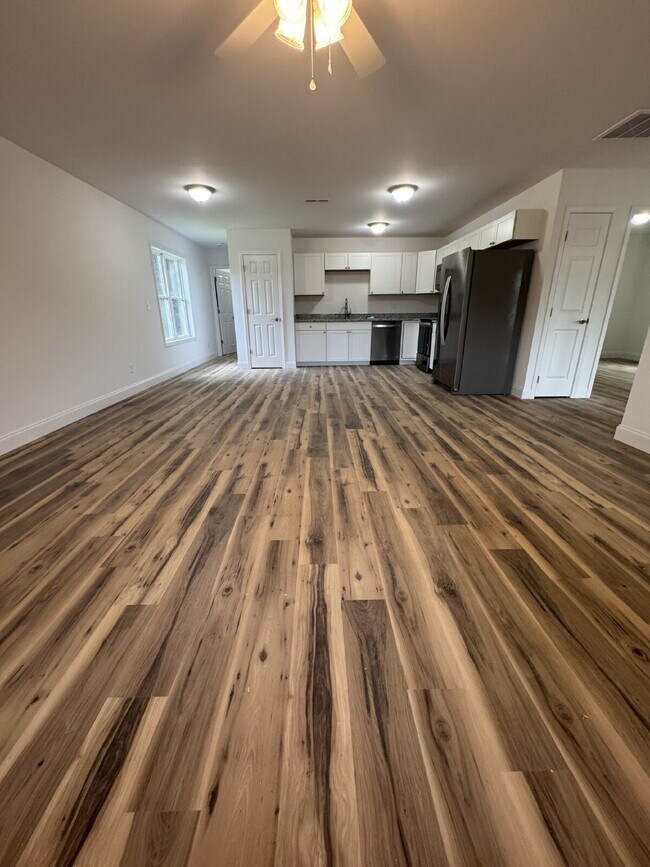 Photo - "Charming 3-Bedroom Retreat with 2 Full Ba...