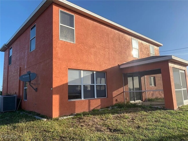 Building Photo - 30 NE 24th Terrace Rental