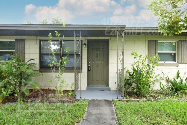 Photo - 210 Palm Pl