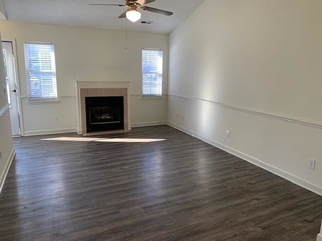 Photo - 4320 Belcher St