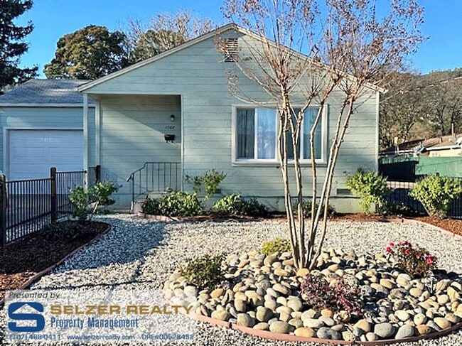 Building Photo - 1068 Alice Ave Unit #A