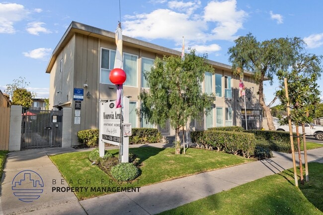 Photo - 1887 Monrovia