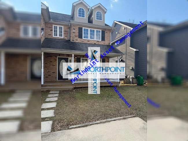 Building Photo - Spacious Updated 3BR 3BA Townhome w/ New Deck & Fenced Yard in Elkridge