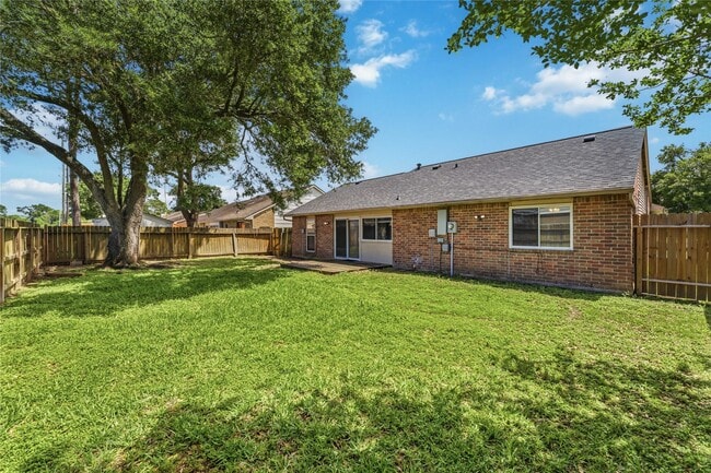 Building Photo - 16958 Jenikay St