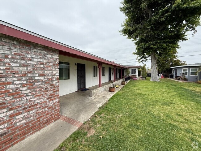 Building Photo - oak330-36 Unit 330 Rental