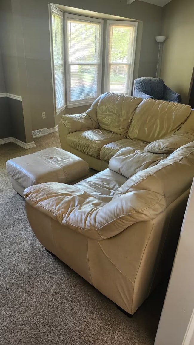 Photo - 8749 Park St