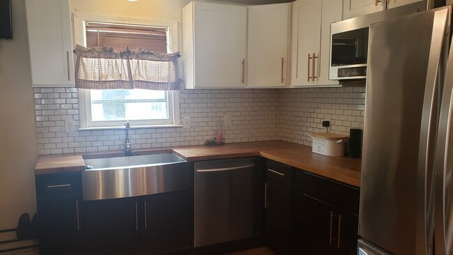 Photo - 126 Prentice Ave Unit Floor