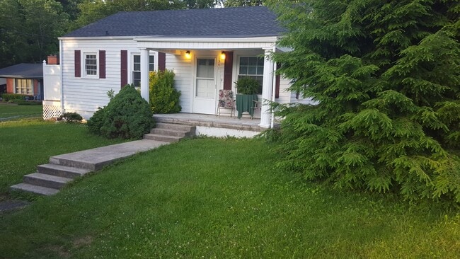 Building Photo - 1341 Rock Rose Rd Rental