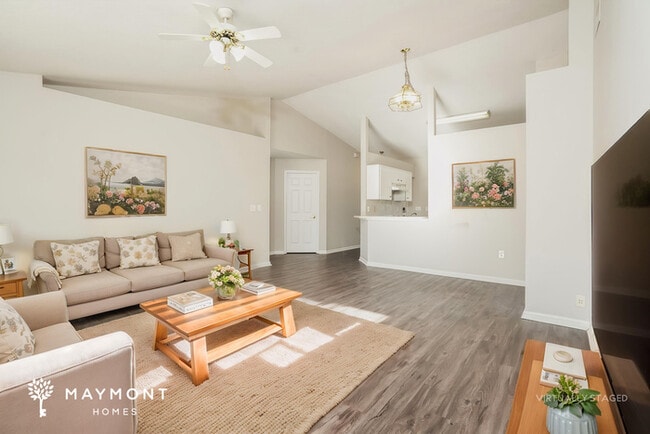 Photo - 217 Meadow Vue Ln