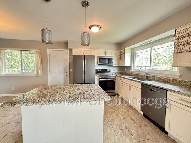 Photo - 7813 Holiday Hills Cir