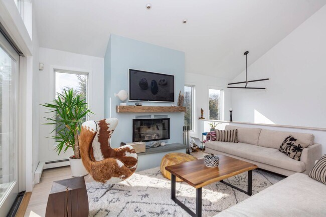 Photo - 22 Miller Ave