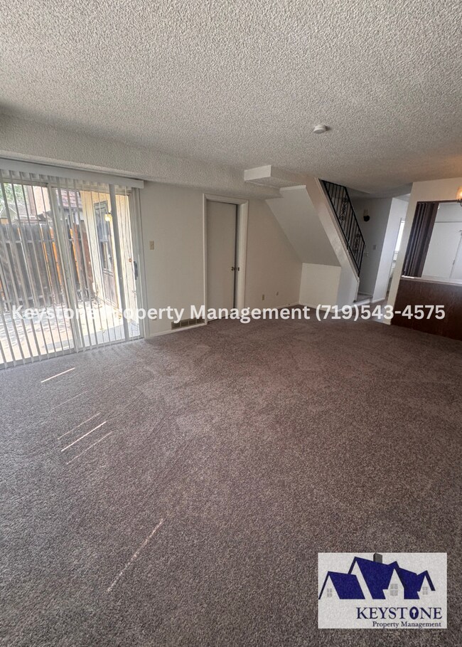 Photo - Updated 2 Bedroom Belmont Townhome with Attached Garage & Fenced Yard $1300/$1300 Unit 17 Villa Drive