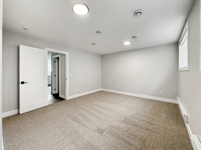 Photo - 2620-26228 28 Ave SW