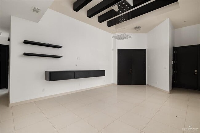 Photo - 16 N 47th St