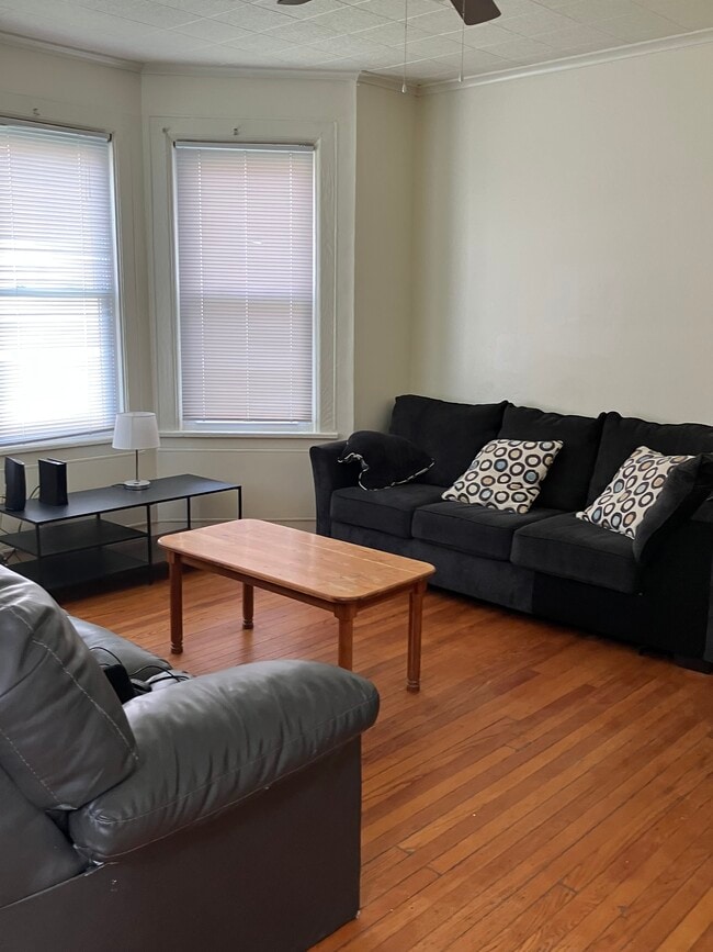 Photo - 111 Catherine St Unit 1