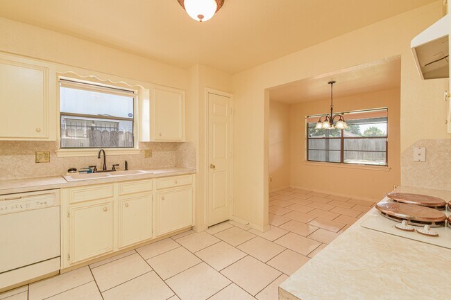 Photo - 3803 Lochmire Ln