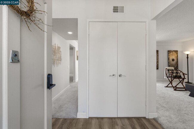 Photo - 2017 Pine Knoll Dr Unit 4