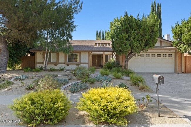 Photo - 5844 Conifer St