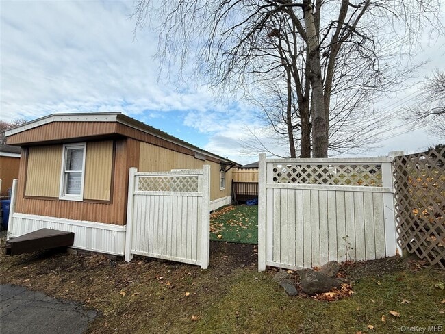 Photo - 349 W Main St