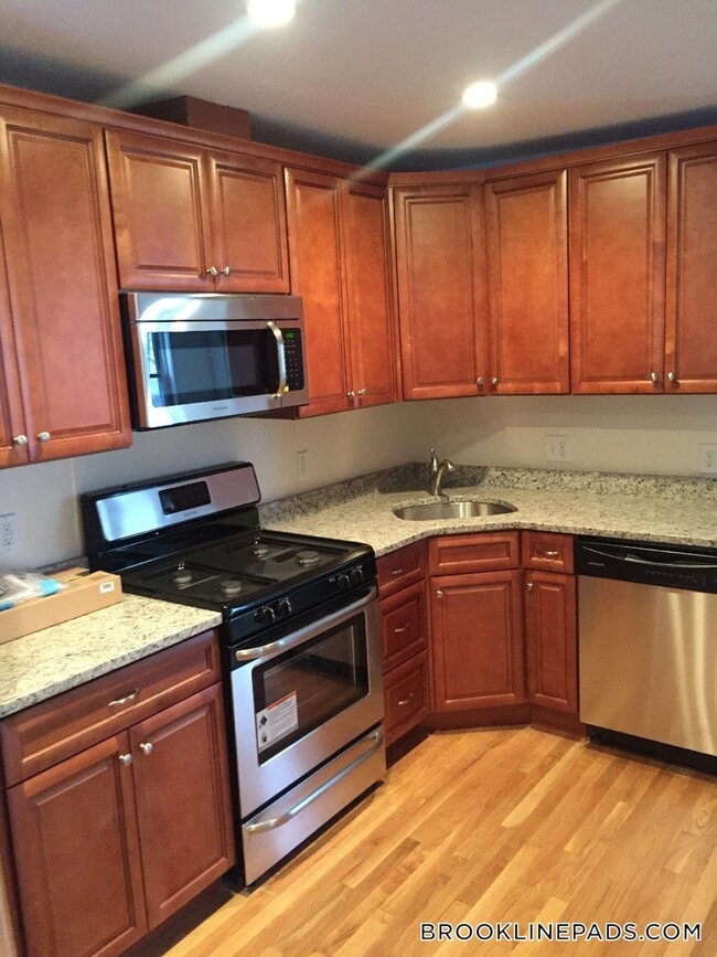 Photo - 11 Leverett St Unit 3