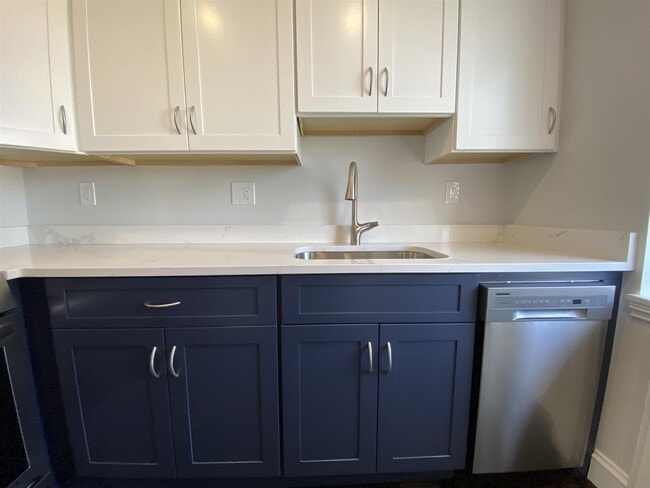 Photo - 395 Broadway Unit #R5B