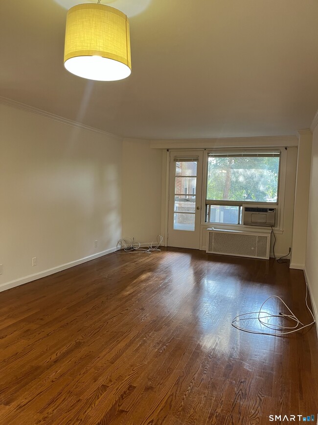 Photo - 71 Strawberry Hill Ave Unidad 217