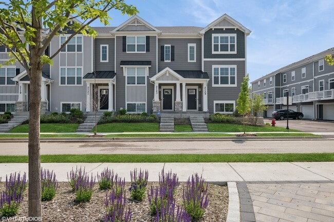 Photo - 2125 Yellowstone Blvd Townhome