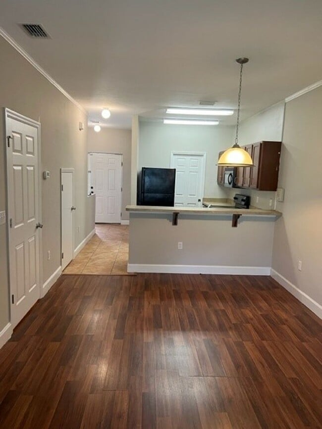 Photo - Live Where Life Happens at Woods Edge South Unidad 133