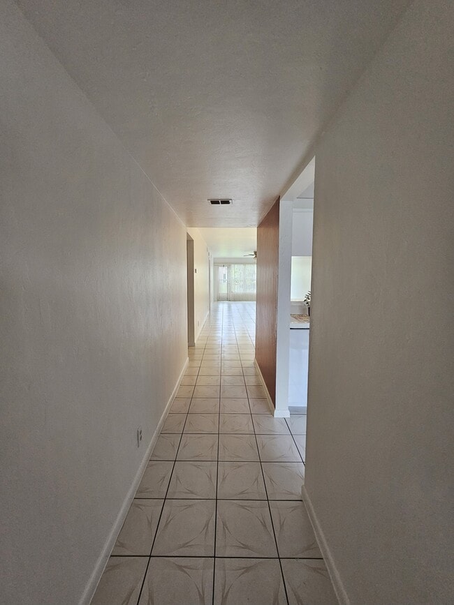 Photo - 4140 Looking Glass Ln
